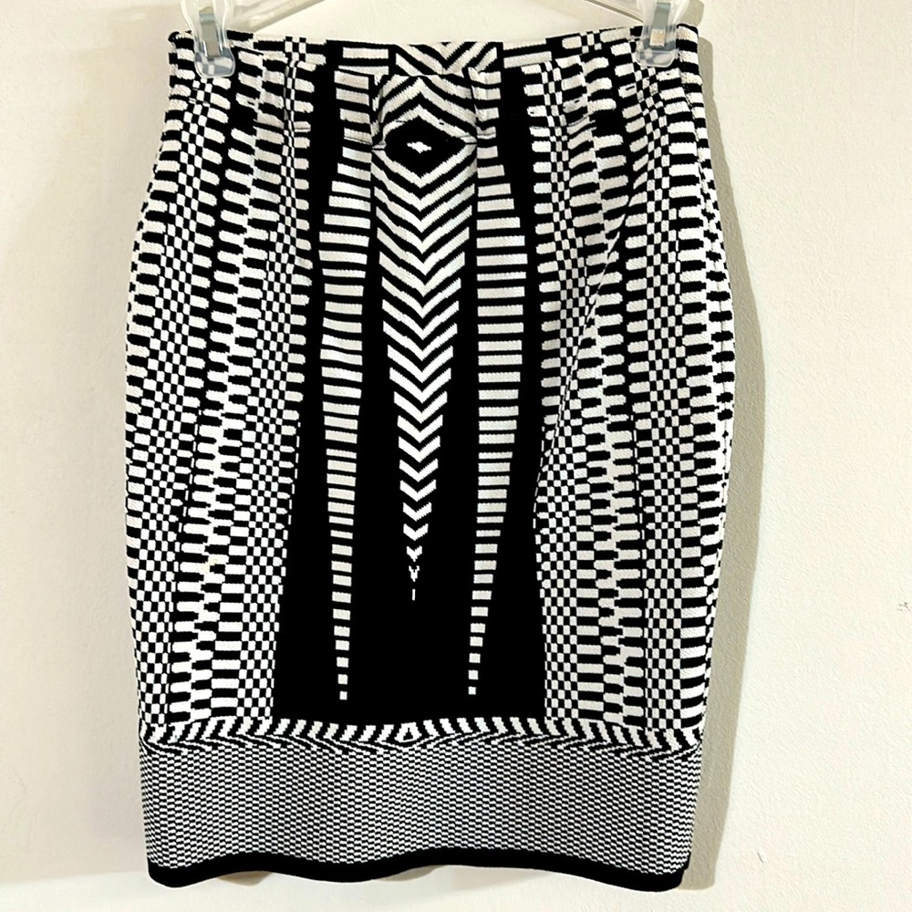 Graphic print skirt- mini